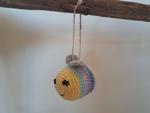 Hangertje Bijtje Gekleurd